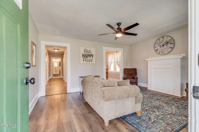 2046 Carolina Avenue, Bristol, TN 37620