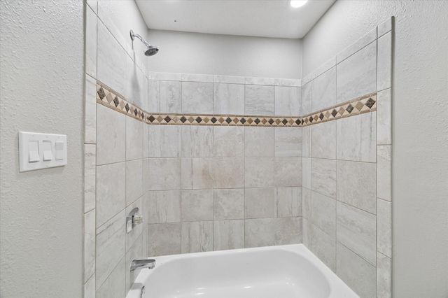 714 Fowler Street 5, Houston, TX 77007