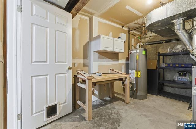 496 Shadow Mountain Road, Mahwah, NJ 07430