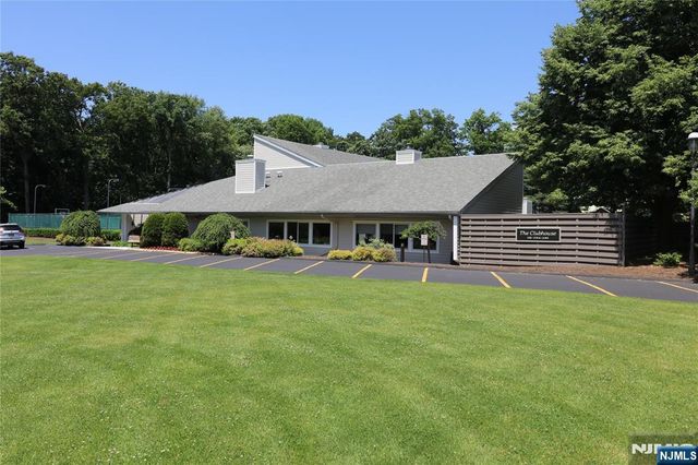 496 Shadow Mountain Road, Mahwah, NJ 07430