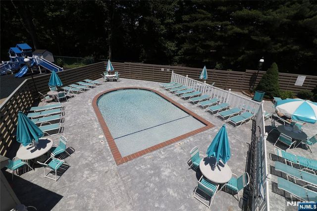 496 Shadow Mountain Road, Mahwah, NJ 07430