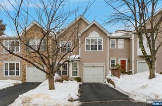 496 Shadow Mountain Road, Mahwah, NJ 07430
