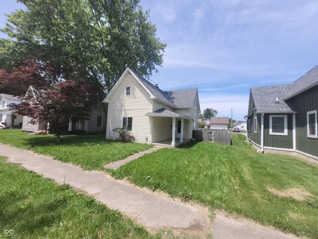 932 W Main Street, Greenfield, IN 46140