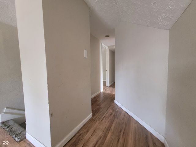932 W Main Street, Greenfield, IN 46140