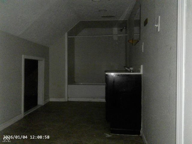 932 W Main Street, Greenfield, IN 46140