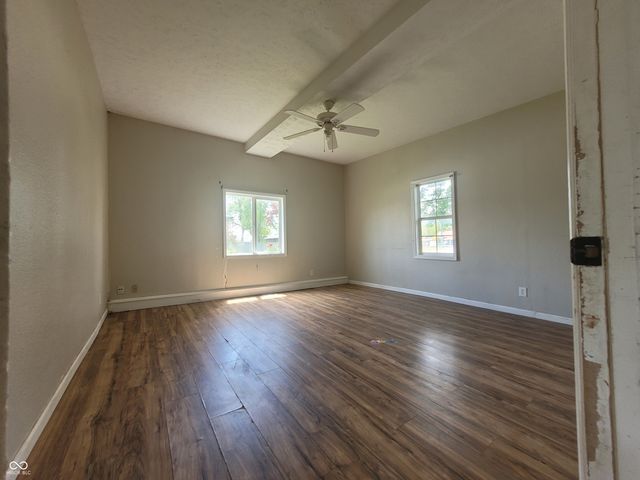 932 W Main Street, Greenfield, IN 46140