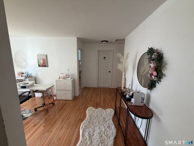 57 Lounsbury Street, Naugatuck, CT 06770