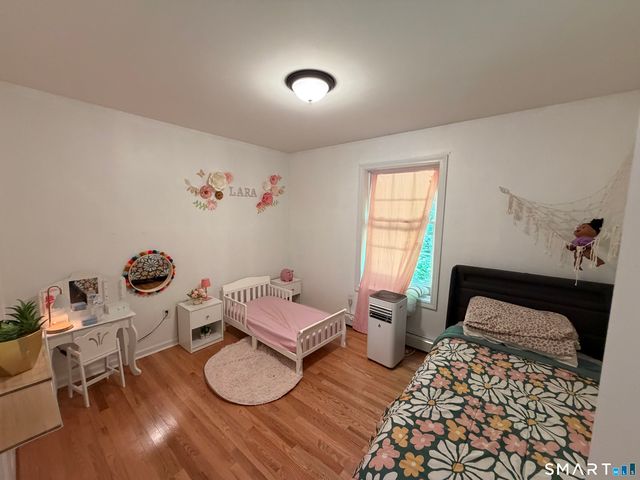 57 Lounsbury Street, Naugatuck, CT 06770