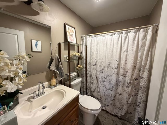 57 Lounsbury Street, Naugatuck, CT 06770