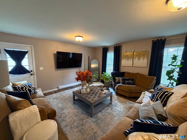 57 Lounsbury Street, Naugatuck, CT 06770