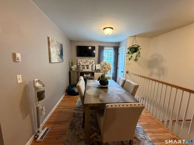 57 Lounsbury Street, Naugatuck, CT 06770