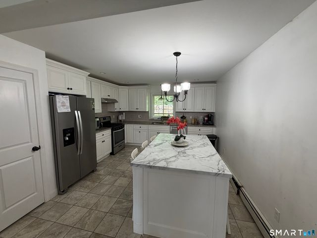 57 Lounsbury Street, Naugatuck, CT 06770