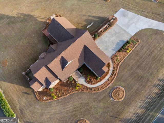 42 Claxton Road, Hazlehurst, GA 31539