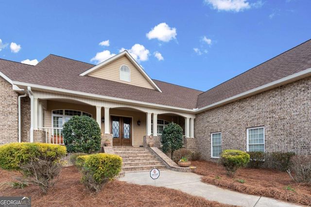 42 Claxton Road, Hazlehurst, GA 31539