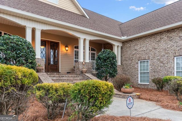 42 Claxton Road, Hazlehurst, GA 31539