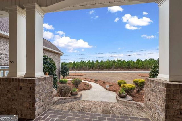 42 Claxton Road, Hazlehurst, GA 31539