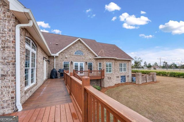 42 Claxton Road, Hazlehurst, GA 31539