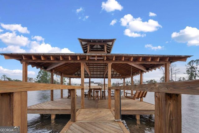 42 Claxton Road, Hazlehurst, GA 31539