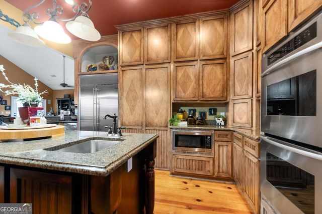 42 Claxton Road, Hazlehurst, GA 31539