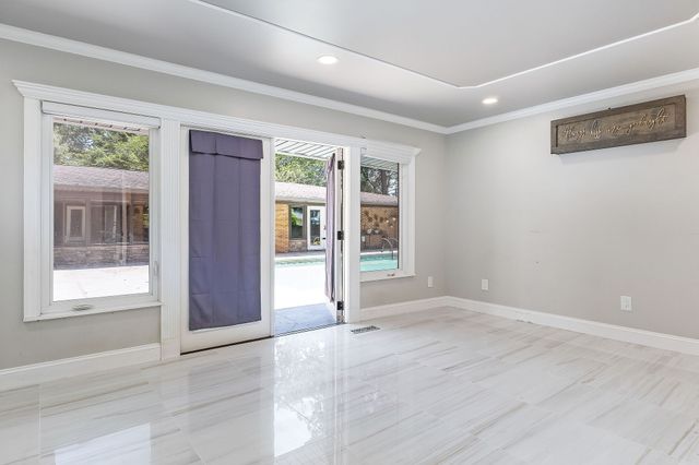 727 Timber Ln, Cookeville, TN 38501