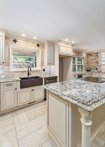 727 Timber Ln, Cookeville, TN 38501