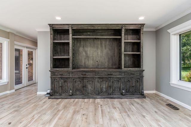 727 Timber Ln, Cookeville, TN 38501