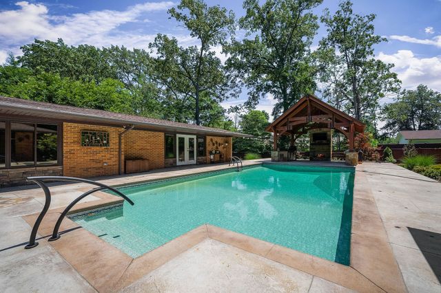 727 Timber Ln, Cookeville, TN 38501