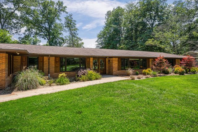 727 Timber Ln, Cookeville, TN 38501