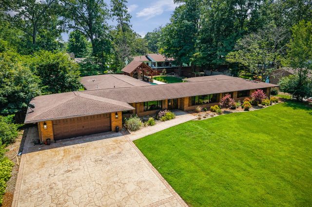 727 Timber Ln, Cookeville, TN 38501