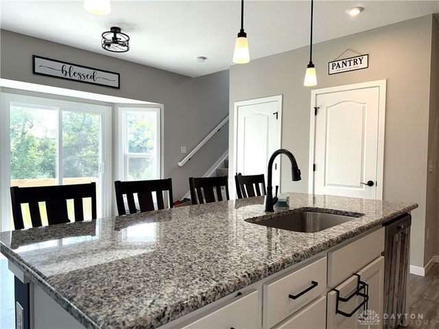 4264 Forestedge Street, Tipp City, OH 45371