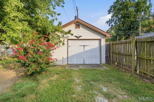 2842 Washington Avenue, Granite City, IL 62040