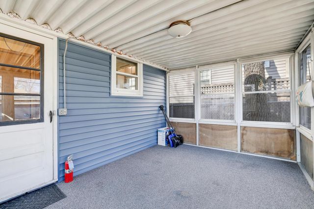 3255 36th Avenue S, Minneapolis, MN 55406