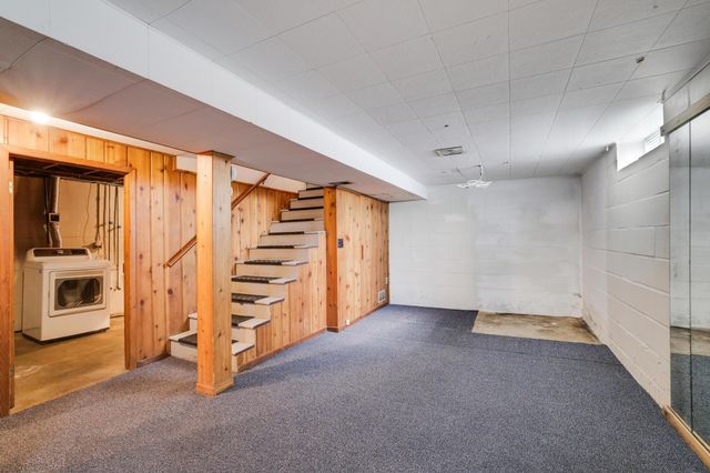 3255 36th Avenue S, Minneapolis, MN 55406