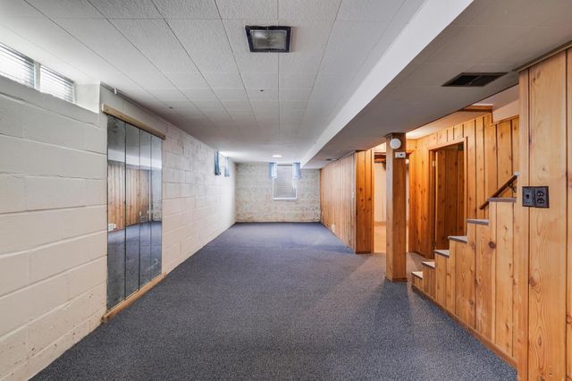 3255 36th Avenue S, Minneapolis, MN 55406