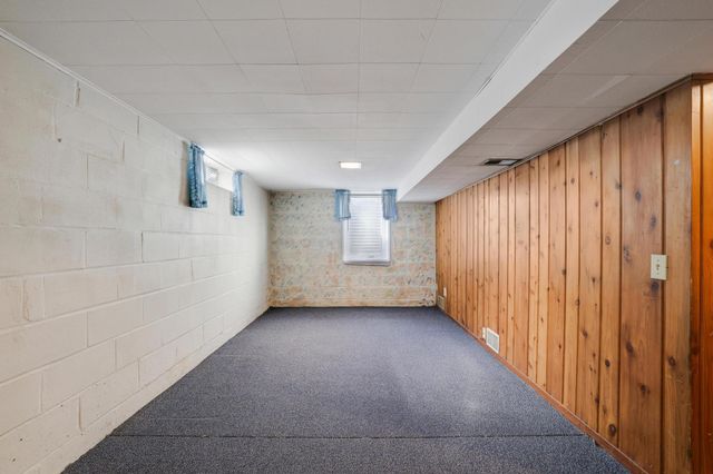 3255 36th Avenue S, Minneapolis, MN 55406