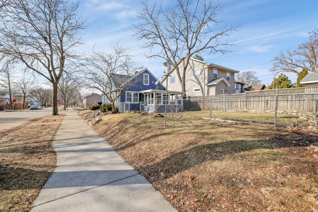 3255 36th Avenue S, Minneapolis, MN 55406