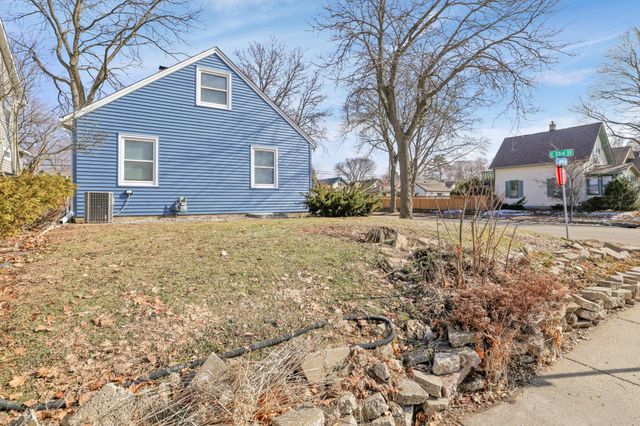 3255 36th Avenue S, Minneapolis, MN 55406