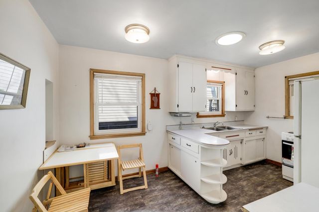 3255 36th Avenue S, Minneapolis, MN 55406