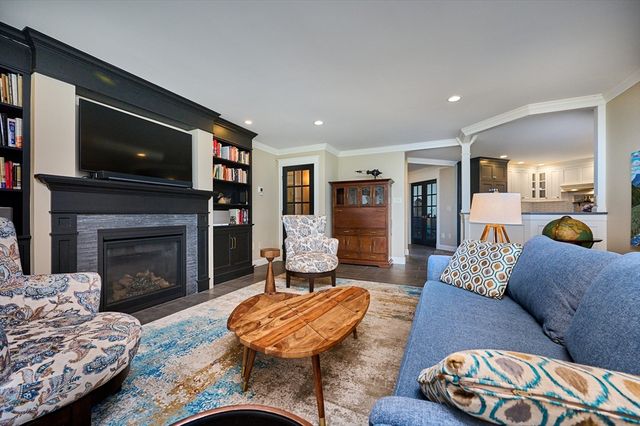 14 Mcintosh Drive 14, Amherst, MA 01002