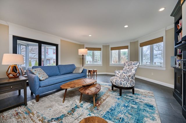 14 Mcintosh Drive 14, Amherst, MA 01002