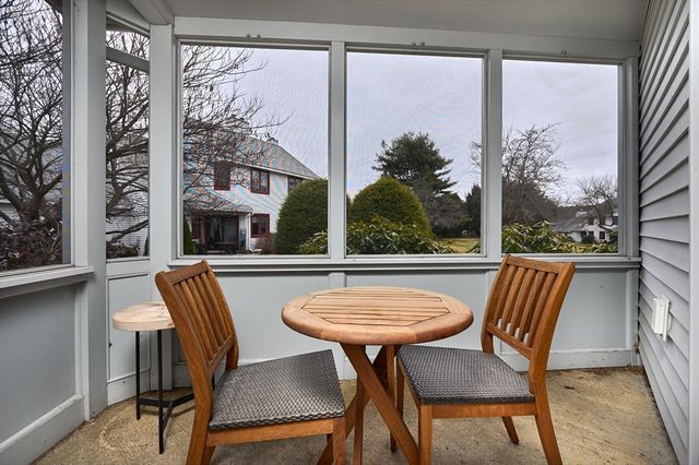 14 Mcintosh Drive 14, Amherst, MA 01002