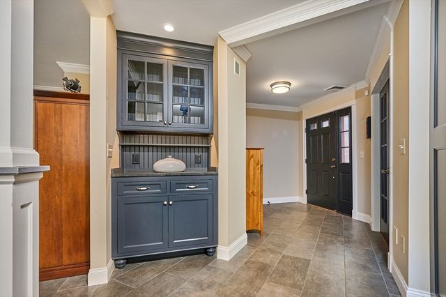 14 Mcintosh Drive 14, Amherst, MA 01002