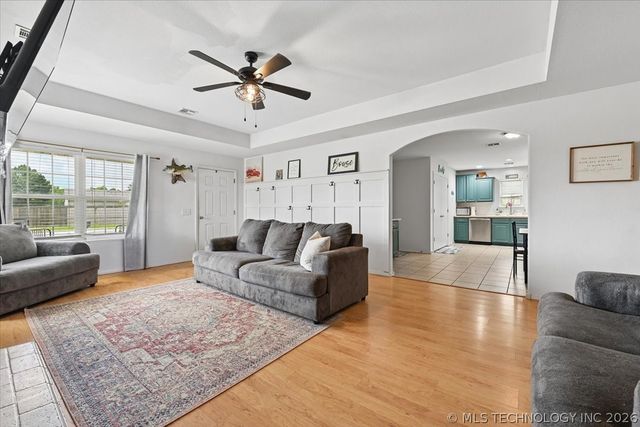 63 W Fairlane Drive, Sapulpa, OK 74066