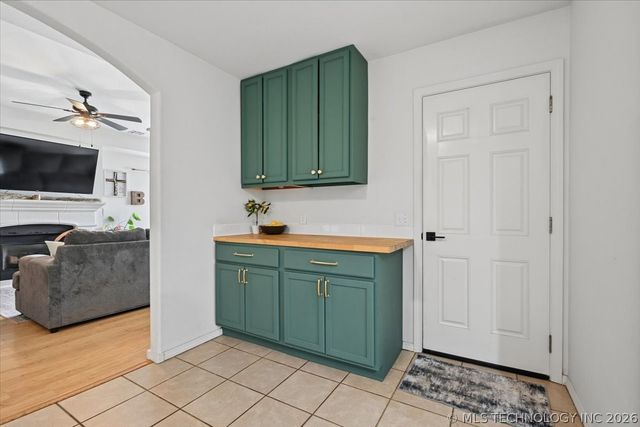 63 W Fairlane Drive, Sapulpa, OK 74066
