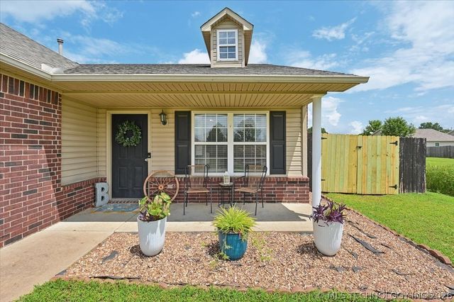 63 W Fairlane Drive, Sapulpa, OK 74066