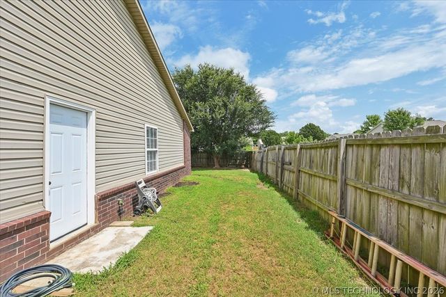63 W Fairlane Drive, Sapulpa, OK 74066