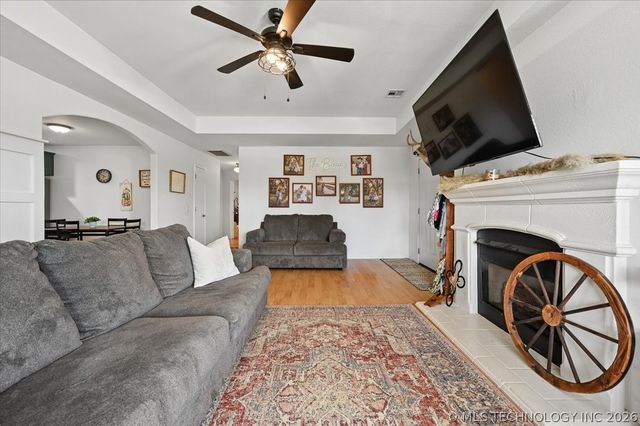 63 W Fairlane Drive, Sapulpa, OK 74066