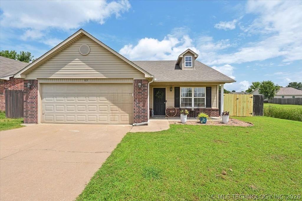 63 W Fairlane Drive, Sapulpa, OK 74066