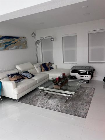 1870 NW 5th St 1, Miami, FL 33125