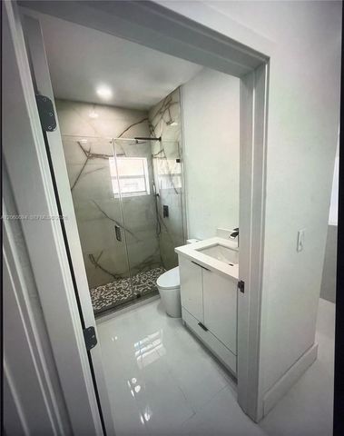 1870 NW 5th St 1, Miami, FL 33125
